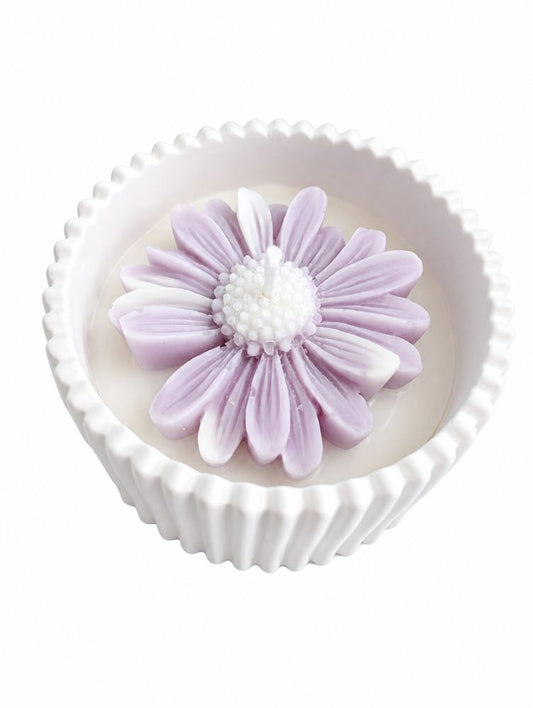 Eco Resin Soy Candle with Daisy